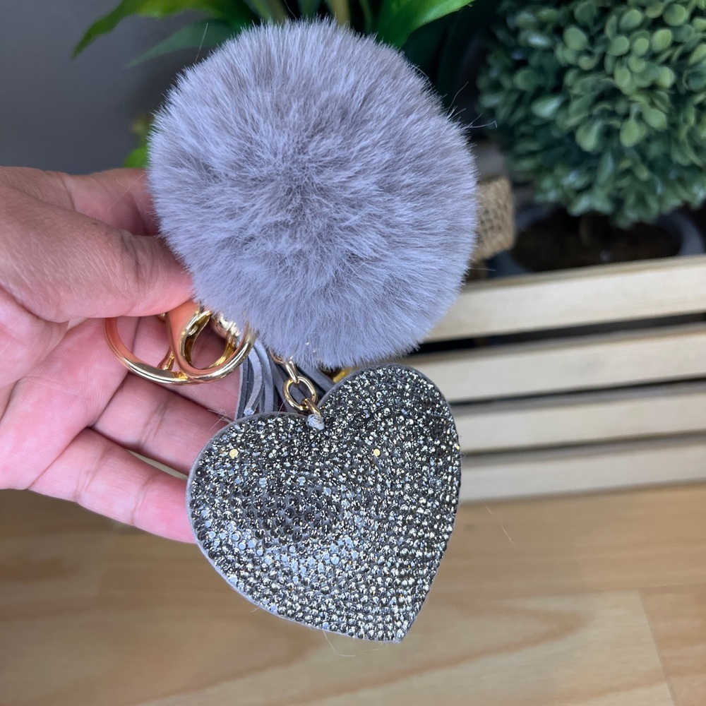 Gray Heart Pom Pom keychain/bag charm - Picture 4 of 4
